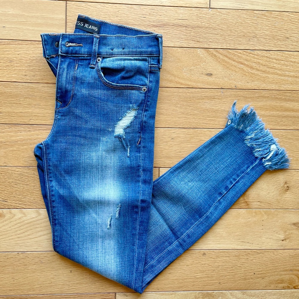 Mid Rise Cropped Denim Legging